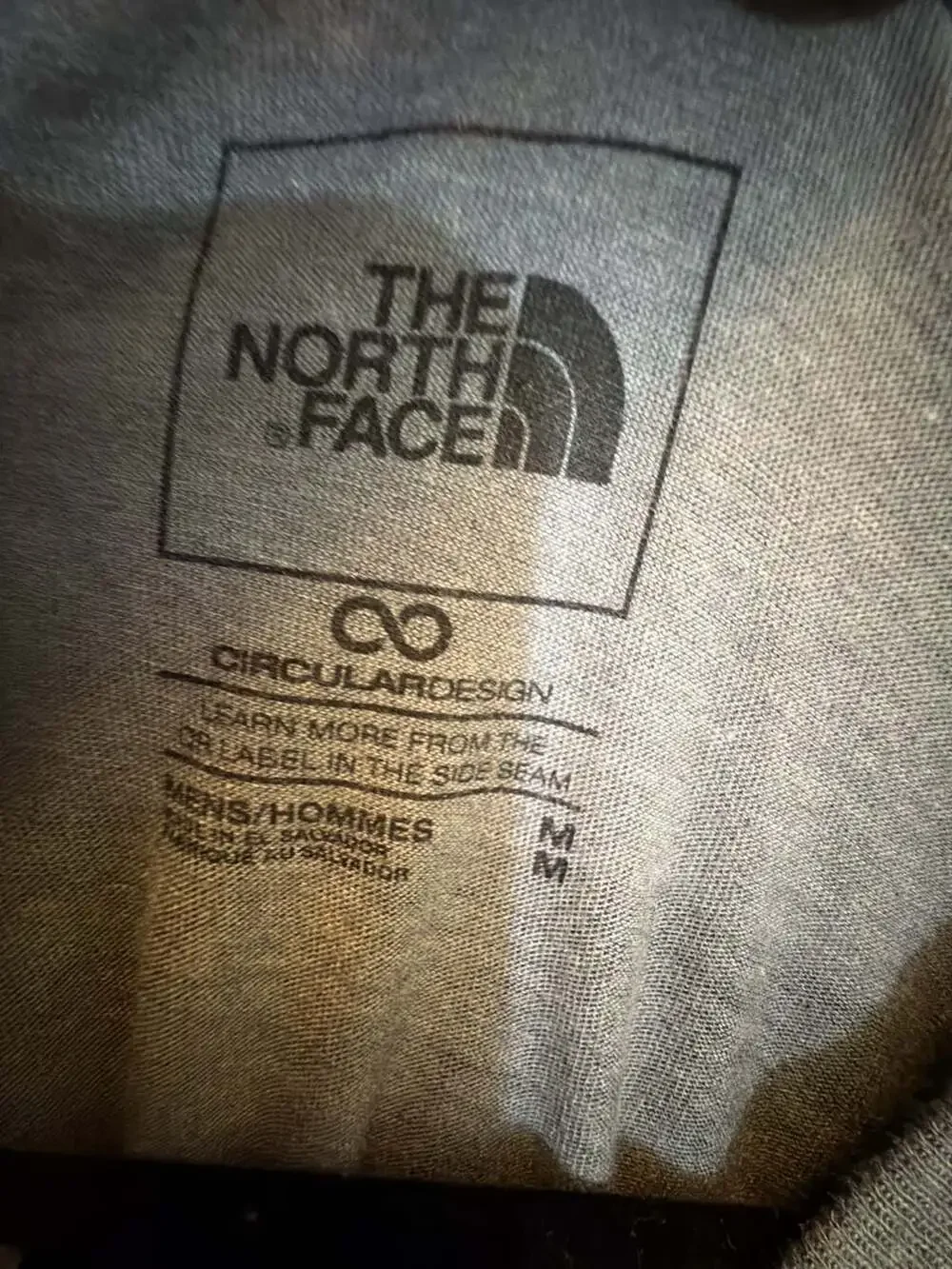 The North Face Men's Box NSE Long Sleeve Graphic T-Shirt Grey